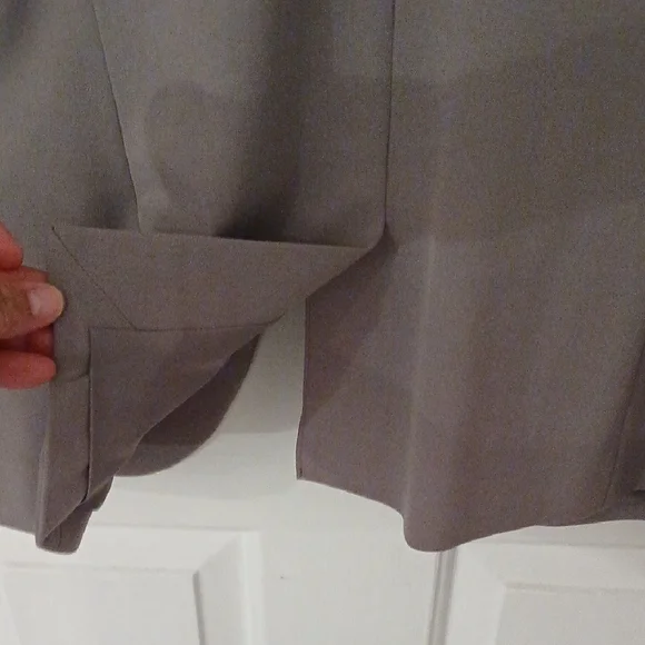 The Limited Women's Tan Blazer - Picture 9 of 12